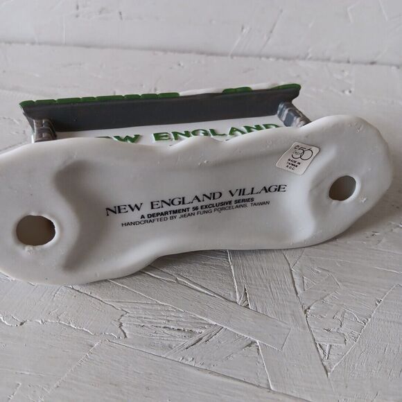 Dept 56 Heritage Village New England Village Sign #65706 w/Box UNUSED - Picture 8 of 8